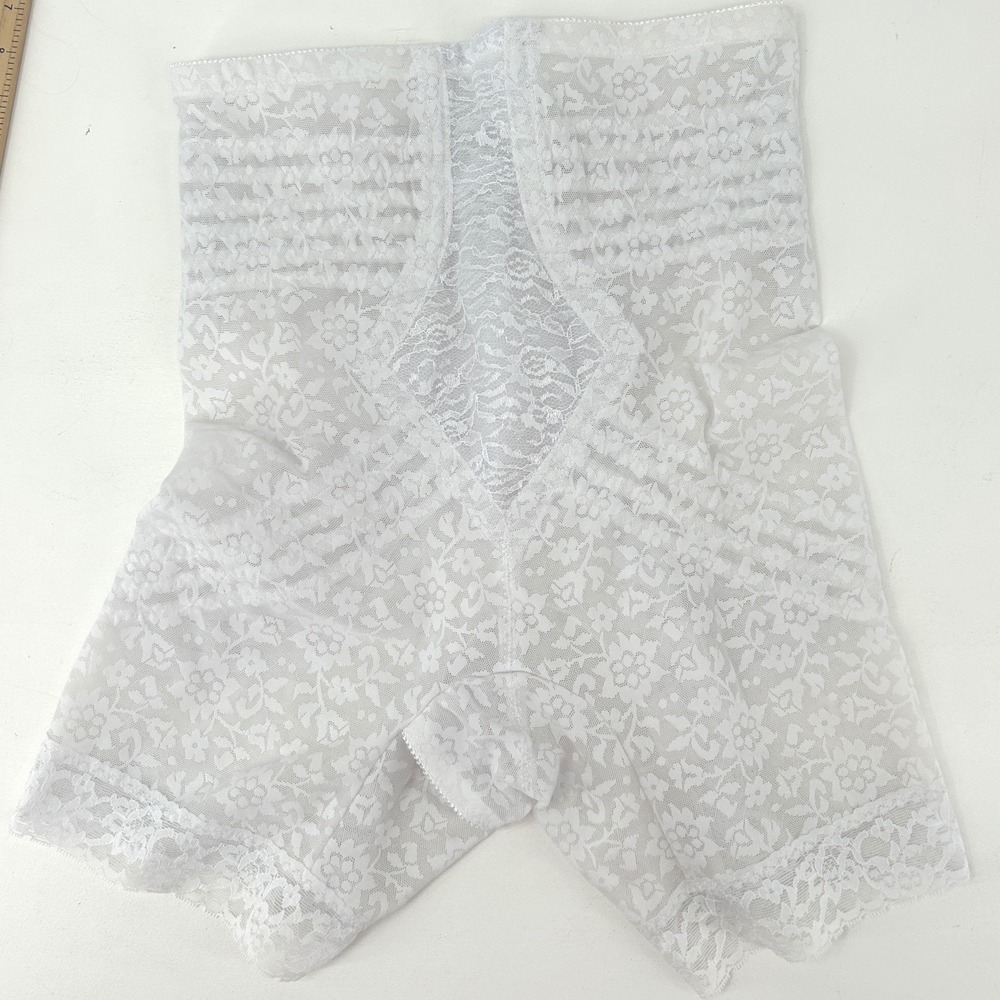 Rago of New York White Floral Lace Shapewear Shorts N-6207 Size 3X 36 High Waist